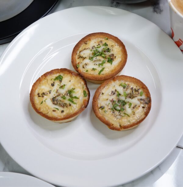 French Quiche Tart <br> فطيرة الكيش الفرنسية