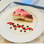 Valentine's milsCheesecake <br> كعكة الجبن ميلس عيد الحب